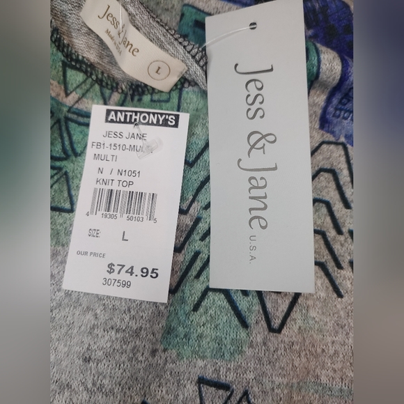 Jess & Jane Manhattan City Scape Colorful Soft Stretchy Tunic Size Large - Picture 8 of 11